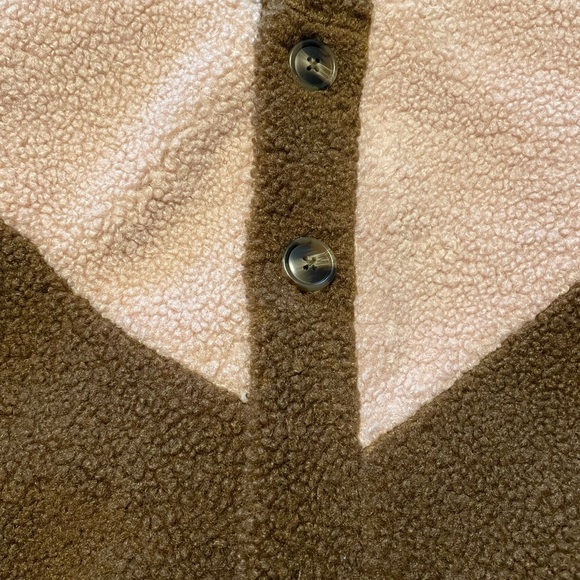 Lush Sherpa - Picture 2 of 3